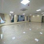 Bán phố thái hà, yên lãng tiện làm văn phòng dt: 95m2, nhà xây 7 tầng, mặt tiền 6m, hướng đông nam