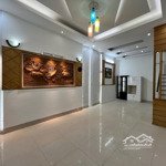 Bán nhà phố tô vĩnh diện: dt:63m. 3 tầng. mt:5,3 m. giá:13,6 tỷ khương mai