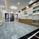 Bán nhà đồng đa - ngõ thông thoáng - sát phố- nhà đẹp như ks - xây mới- thang máy -sầm uất