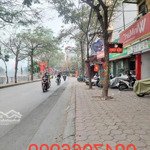 Chỉ 12 t.ỷ có ngay nhà mặt phố giáp nhất kinh doanh mọi mô hình . mặt tiền 4,5 m 6 tầng.