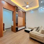 Nhà đẹp gần đường ô tô kim ngưu, hai bà trưng 37/40m, 4 tầng, mt 5.2m, giá 6.85 tỷ.