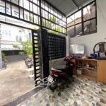 Bán nhà 3 tầng q7,hxh,huỳnh tấn phát.dt:4,2x14.giá: 5tỷ9. lh thấm :0932940748