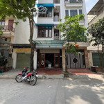 Bán gấp nhà phố nguyễn chí thanh,ngõ to như phố,ô tô tránh dừng đỗ,kdvp,dt50m 5 tầng-mt4.2m-giá 17.