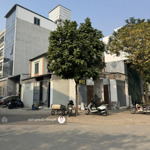 Cần bán nhà cấp 4, dt 90m2 khu đấu giá bt4 phúc lợi, kinh doanh được, cách 1 nhà ra đường phúc lợi