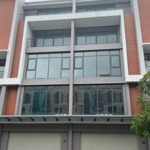 Bán liền kề vin 3, căn hoàn thiện 70m2, cam kết thuê 60triệu/tháng, chỉ vào 4,5 tỷ, ocean park 3