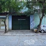Lô đất đường rộng 10m, vĩnh hải, nha trang - 109,8m2 ngang 5,68m - giá 40 triệu/m2