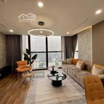 Cho thuê gấp căn hộ starcity - 81 lê văn lương, 125m2, 3pn, đủ đồ, giá chỉ 18tr/th. lh 0372 004 956