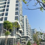 Cần bán căn hộ duplex 165m2 có 3vs 4pn sunshine green iconic