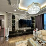 Chính chủ gửi bán gấp căn hộ 93,8m2 chung cư n04 trần duy hưng giá cực rẻ - 0903279587