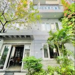 Nhà hẻm ôtô - nhà nở hậu tài lộc- tân sơn nhì - tân phú- dt: 5.5 x 13 m . giá 7.5 tỷ tl