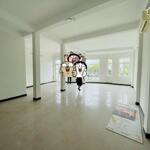 Cho thuê nhà cấp 4 mặt tiền núi thành , hải châu ( ngang 8m )