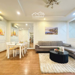 Cần bán gấp căn 2 phòng ngủ sáng dt 83m2 tòa t8 z.á 6,6 tỉ có thương lượng thêm vinhomes times city
