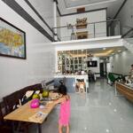 Xã lỗ giảm giá bán nhà 1 trệt 1 lững mặt tiền trục chính khu nhà ở hoàng hảo, vĩnh long