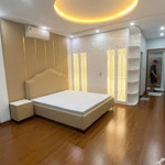 Bán nhà 6 tầng thang máy, gara 8 chỗ tại ngọc lâm, long biên - giá 15.5 tỷ (có thương lượng mạnh)