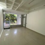 Bán gấp nhà mt khu k300 cộng hòa, 3 tầng, 11*18m, 59 tỷ, số 76a4 tân bình, a bảy 0903957804