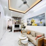 Bán gấp nhà vĩnh hưng dt 47m x 5 tầng,giá 5.4 tỷ, ngõ 4m, nhà đẹp, gần đường ở luôn sđcc