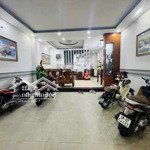 Cần bán gấp nhà đường ông ích khiêm quận 11 diện tích 5.3mx18m, giá cho khách mua thiện chí 14.2 tỷ