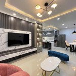 Cần cho thuê căn hộ 2pn, 2wc tại chung cư kingdom 101, 16tr/th dt 78m2, q10, lh: 0938 366 725 tuấn