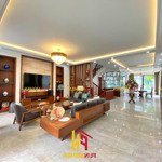 Bt đơn lập vinhomes riverside cho thuê, hoàn thiện đầy đủ nội thất cao cấp, hiện đại và tiện nghi