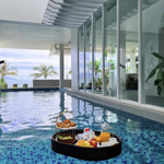 Cho thuê villa bước chân ra là chạm biển, phù hợp kinh doanh lưu trú hoặc nghỉ dưỡng tại nha trang