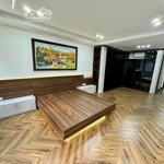 Siêu biệt thự mini phố lạc long quân . sát phố , gần hồ , thông tứ tung , ở cực sướng 48m*5t*9,8 tỷ