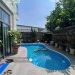 Biệt thự đẹp giá tốt kdc văn minh, dt 15x10m, thiết kế hiện đại, có hồ bơi, kẹt tiền cần bán gấp