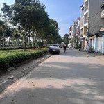 Bán đất đẹp bát khối 82m² ô tô vào nhà gần mặt phố kinh doanh giá đầu tư chỉ 10.2 tỷ!