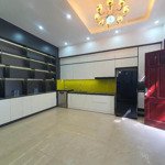 Nhà mới yên hòa - 33m - ngõ thoáng - thang máy - full đồ - 6 tầng - giá 9 tỷ