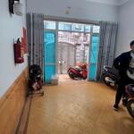 Cần bán gấp nhà khương đình 65m² x 5 tầng, hai mặt thoáng, 6 phòng ngủ rộng, giá chỉ 9,8 tỷ