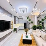 Bán nhà phố dịch vọng hậu, 5 tầng 3 ngủ, đủ nội thất ở ngay, giá tốt chỉ 6.1 tỷ