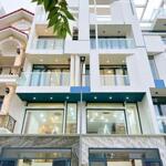 Mặt tiền đường lớn - 5 tầng - ngang 5m dài 20m - sát khu bắc hải và công viên lê thị riêng