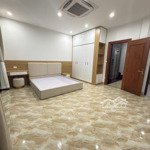 Hiếm! nhà mới lô góc - kim mã thượng - thang máy - ô tô tránh - kinh doanh đỉnh. dt 42m2 x 6 tầng
