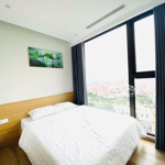 Cần bán căn 2 phòng ngủ toà l1 landmark giá 3.98 tỷ bao phí, lh 0961694919