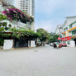 Bán liền kề đại mỗ-view công viên-đường rộng 17m-sổ đỏ lâu dài-vị trí cực đẹp