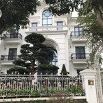 Bán bt hoa phượng 510m2, hoàn thiện đẹp, sau nhà sông rộng, gần vườn hoa công viên và tttm vincom