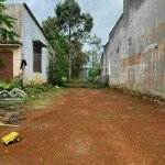 Bán lô đất ngọp ngay khu vực chợ, trường học giá cực rẻ
