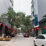 Siêu phẩm dân xây giá đầu tư gần 12 tỷ - phố hoàng công - giá siêu đầu tư - kinh doanh đỉnh cao