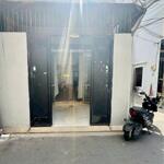 Nhà đẹp gía rẻ đường oto nguyễn cửu đàm - f. tân sơn nhì- q.tân phú - chỉ 4.78 tỷ diện tích: 4,0 m x 11 m kết cấu: nhà 1 trệt , 1 lửng đường nhựa 5 m thích hợp để ở, làm văn phòng hoặc cho thuê