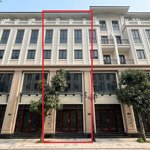 Ngân hàng không giải ngân được nên khách nhờ bán lại căn liền kề 68m - hướng đông nam - giá căn lỗ