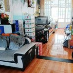 Bán nhà 6 x 18m, mặt tiền kdc himlam ba tơ