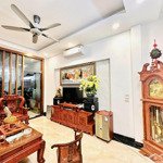 Có 102! bán nhà phân lô phố trung kính, lô góc 3 thoáng, ô tô, thoáng sáng, gần phố, 65m2, 18 tỷ
