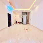 Siêu phẩm phố lụa hà đông - lô gócg sáng - thang máy vi vu - an sinh xã hội đỉnh cao.