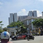 Khang điền nhà phố 3 tầng. dt: 6mx18m. 4pn. xe hơi chạy quanh