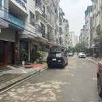 Bán nhà phú diễn phân lô vỉa hè rộng, ô tô tránh, kinh doanh đỉnh. dt 40m2x6 tầng, giá chỉ 7,6 tỷ