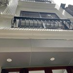Lõi đống đa - nhà mới kính koong - 5 tầng thang máy - cách ô tô 30m