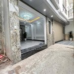 Bán nhà mặt ngõ -sát ngã tư sở-6 tầng thang máy-nhà mới tinh-vuông văn nở hậu