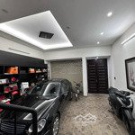 Chính chủ bán nhà phân lô gara 2 oto lê văn thiêm, lê văn lương. dt 56m2x5t ở luôn. giá 18,2 tỷ.