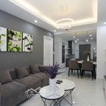 Bán cc 2pn, 2wc, 71m2 tại saigon south residences, 5,2 tỷ bao hết, có ô xe, có sổ