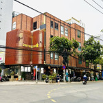 Cực phẩm: siêu bđs góc ngã tư đỗ bá vs lê quang đạo. sản phẩm hiếm có khó tìm. dt 190m. giá rất tôt