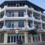 - cho thuê căn góc nhà 3 tầng hà quang 2 vị trí đẹp lh : 0934797168